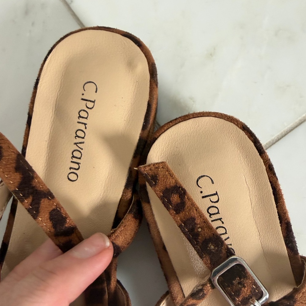 C. Paravano Euro 39 US 8.5 Designer Pointed Toe Cheetah Print Micro Heel Flats - Picture 4 of 9